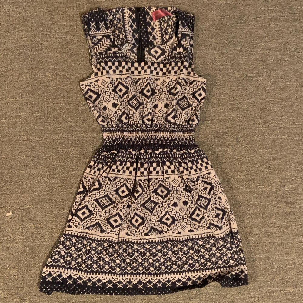 Appletree Boutique Dress. Navy/cream. One size.